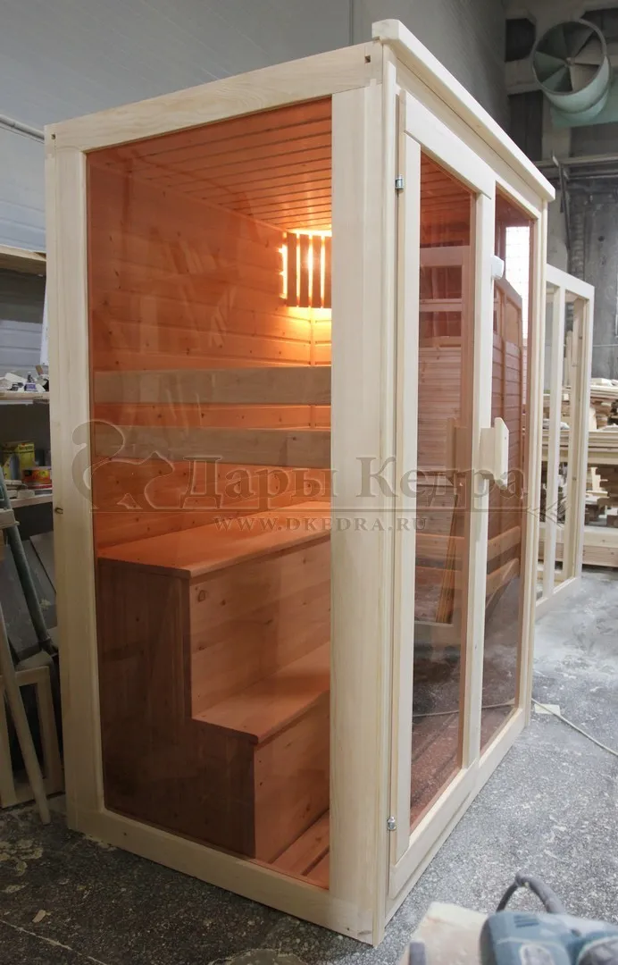 Двухместная финская сауна кабина из кедра с электрокаменкой
